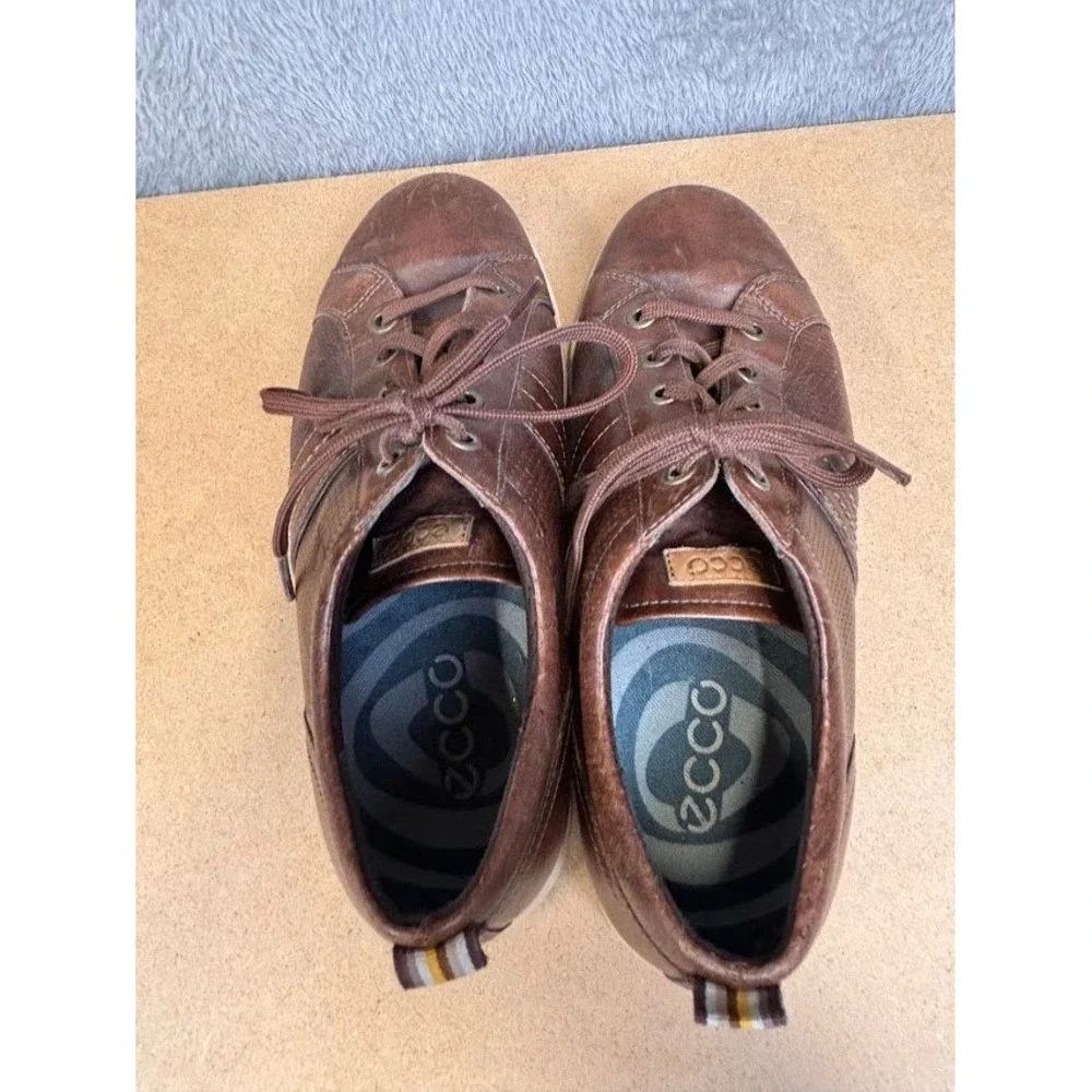 ECCO Mens Brown Leather Perforated Low Top Lace Up Sneakers Shoes Mens Size 10.5